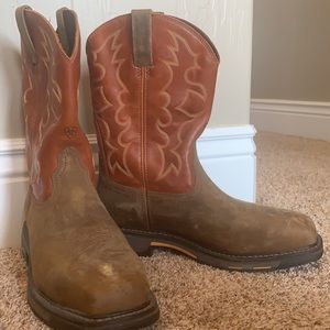 Steel toe work boots